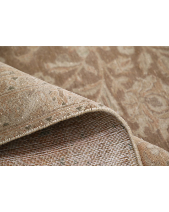 Kashan 9' 5" X 13' 3" Hand Knotted Wool Rug 9' 5" X 13' 3" (287 X 404) / Brown / Wool