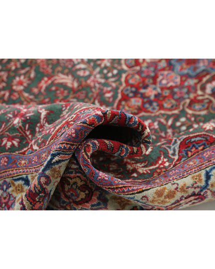 Kashan 4' 1" X 6' 9" Hand Knotted Wool & Silk Rug 4' 1" X 6' 9" (124 X 206) / Green / Wool & Silk