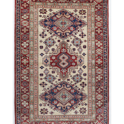 Kazak 3' 10" X 5' 9" Hand Knotted Wool Rug 3' 10" X 5' 9" (117 X 175) / Ivory / Wool