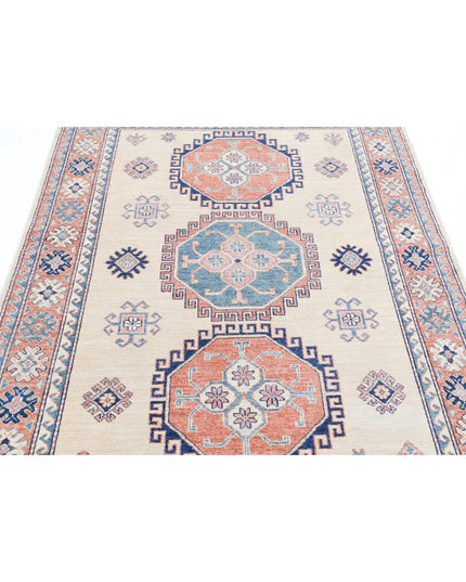 Kazak 4' 10" X 6' 8" Hand Knotted Wool Rug 4' 10" X 6' 8" (147 X 203) / Ivory / Wool