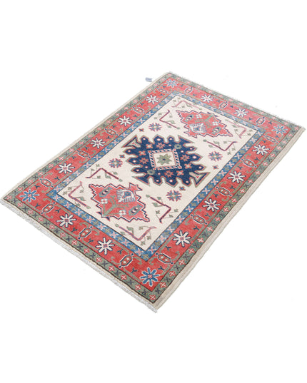 Kazak 2' 8" X 3' 11" Hand Knotted Wool Rug 2' 8" X 3' 11" (81 X 119) / Ivory / Wool