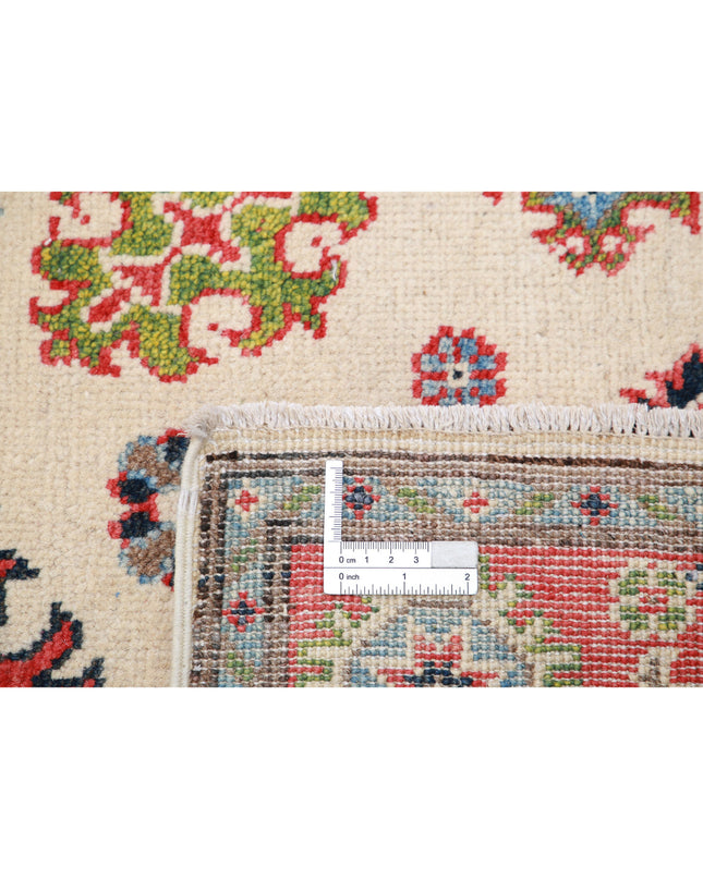 Kazak 3' 3" X 5' 1" Hand Knotted Wool Rug 3' 3" X 5' 1" (99 X 155) / Ivory / Wool