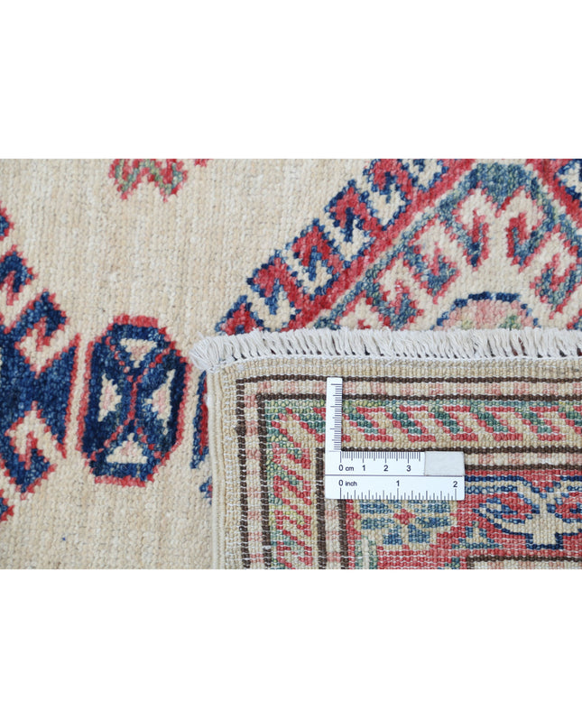 Kazak 2' 7" X 6' 5" Hand Knotted Wool Rug 2' 7" X 6' 5" (79 X 196) / Ivory / Wool