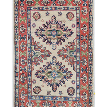 Kazak 2' 8" X 3' 11" Hand Knotted Wool Rug 2' 8" X 3' 11" (81 X 119) / Ivory / Wool