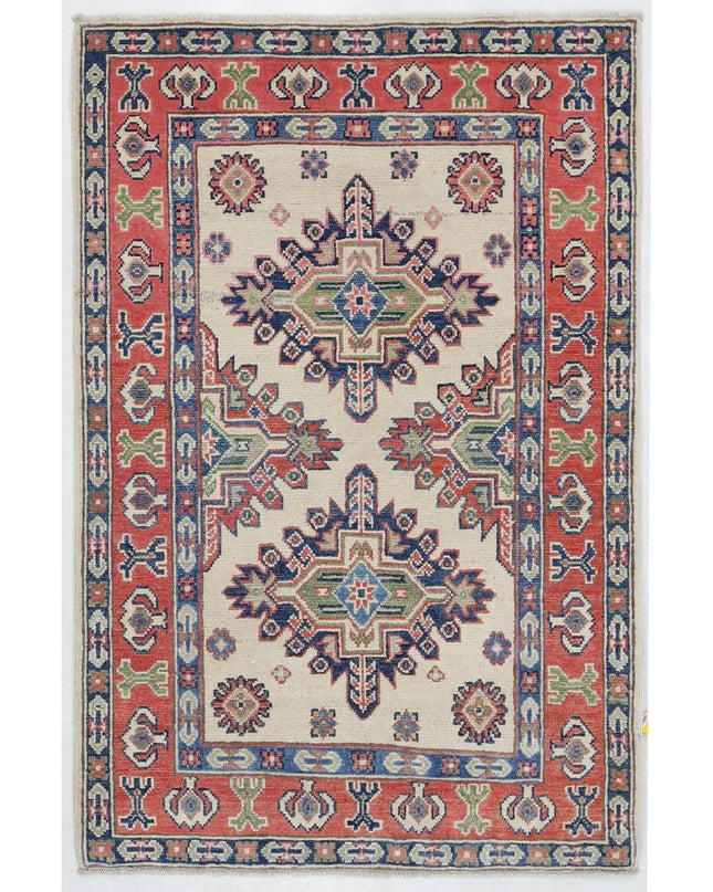 Kazak 2' 8" X 3' 11" Hand Knotted Wool Rug 2' 8" X 3' 11" (81 X 119) / Ivory / Wool
