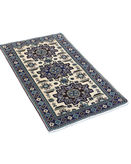 Kazak 2' 3" X 3' 9" Hand Knotted Wool Rug 2' 3" X 3' 9" (69 X 114) / Ivory / Wool
