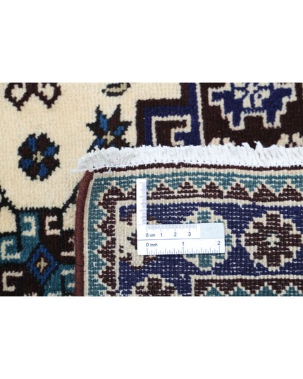 Kazak 2' 3" X 3' 9" Hand Knotted Wool Rug 2' 3" X 3' 9" (69 X 114) / Ivory / Wool