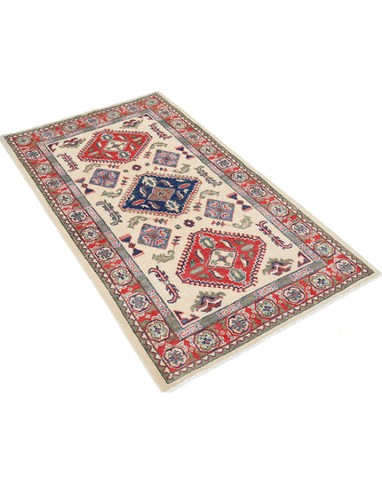 Kazak 3' 1" X 5' 2" Hand Knotted Wool Rug 3' 1" X 5' 2" (94 X 158) / Ivory / Wool
