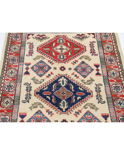 Kazak 3' 1" X 5' 2" Hand Knotted Wool Rug 3' 1" X 5' 2" (94 X 158) / Ivory / Wool