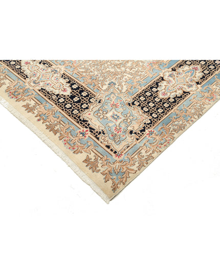 Kerman 9' 11" X 13' 8" Hand Knotted Wool Rug 9' 11" X 13' 8" (302 X 417) / Ivory / Wool