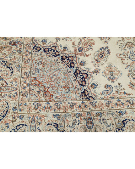 Kerman 9' 9" X 13' 2" Hand Knotted Wool Rug 9' 9" X 13' 2" (297 X 401) / Ivory / Wool