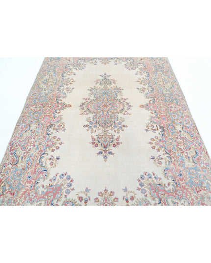 Kerman 5' 10" X 8' 11" Hand Knotted Wool Rug 5' 10" X 8' 11" (178 X 272) / Ivory / Wool