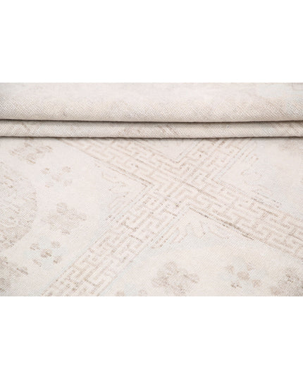 Khotan 9' 10" X 13' 7" Hand Knotted Wool Rug 9' 10" X 13' 7" (300 X 414) / Ivory / Wool