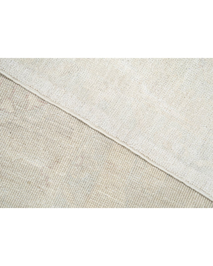 Khotan 8' 7" X 11' 7" Hand Knotted Wool Rug 8' 7" X 11' 7" (262 X 353) / Ivory / Wool