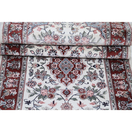 Legacy 2' 6" X 13' 9" Art Silk Hand-Knotted Rug 2' 6" X 13' 9" (76 X 419) / Ivory / Red