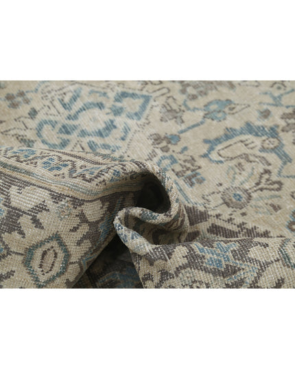 Mahal 8' 8" X 12' 9" Hand Knotted Wool Rug 8' 8" X 12' 9" (264 X 389) / Ivory / Wool