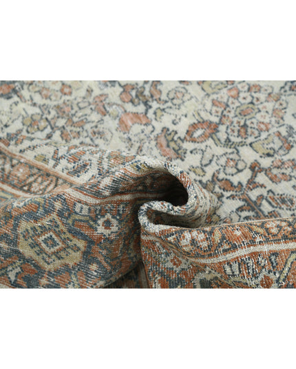 Mahal 7' 0" X 10' 5" Hand Knotted Wool Rug 7' 0" X 10' 5" (213 X 318) / Ivory / Wool