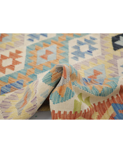 Maimana Kilim 5' 6" X 7' 7" Hand Knotted Wool Kilim 5' 6" X 7' 7" (168 X 231) / Ivory / Wool