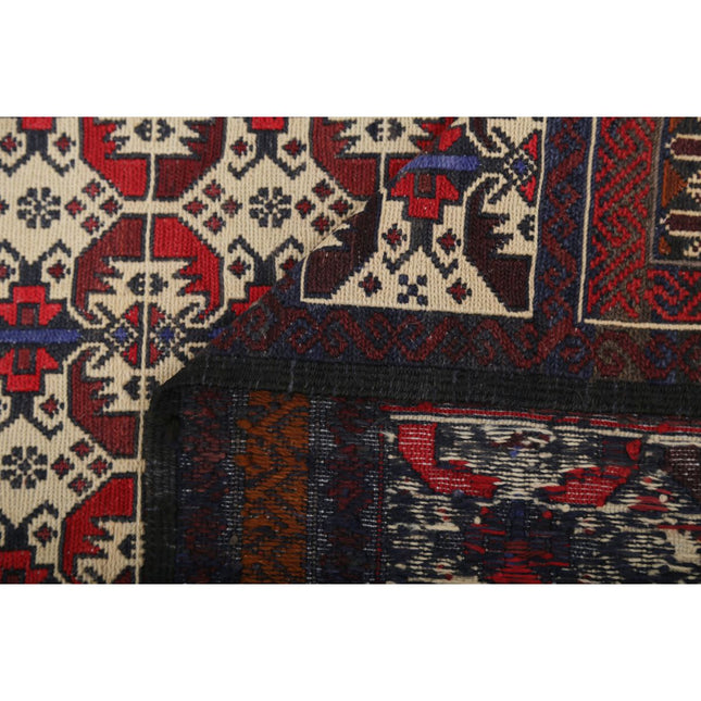 Maliki Kilim 4' 4" X 5' 10" Wool Hand-Woven Kilim 4' 4" X 5' 10" (132 X 178) / Multi / Multi