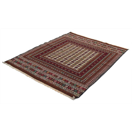 Maliki Kilim 4' 5" X 5' 4" Wool Hand-Woven Kilim 4' 5" X 5' 4" (135 X 163) / Multi / Multi