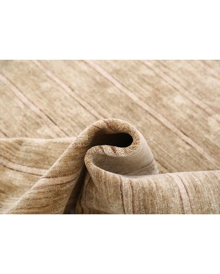 Modcar 5' 7" X 7' 7" Hand Knotted Wool Rug 5' 7" X 7' 7" (170 X 231) / Beige / Wool