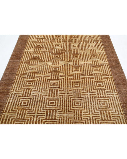 Modcar 5' 5" X 8' 7" Hand Knotted Wool Rug 5' 5" X 8' 7" (165 X 262) / Beige / Wool