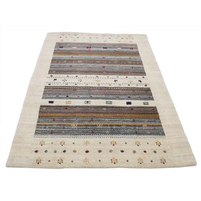 Modren 3' 11" X 5' 9" Wool Hand-Knotted Rug 3' 11" X 5' 9" (119 X 175) / Ivory / Brown