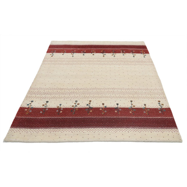 Modren 4' 10" X 6' 5" Wool Hand-Knotted Rug 4' 10" X 6' 5" (147 X 196) / Ivory / Red