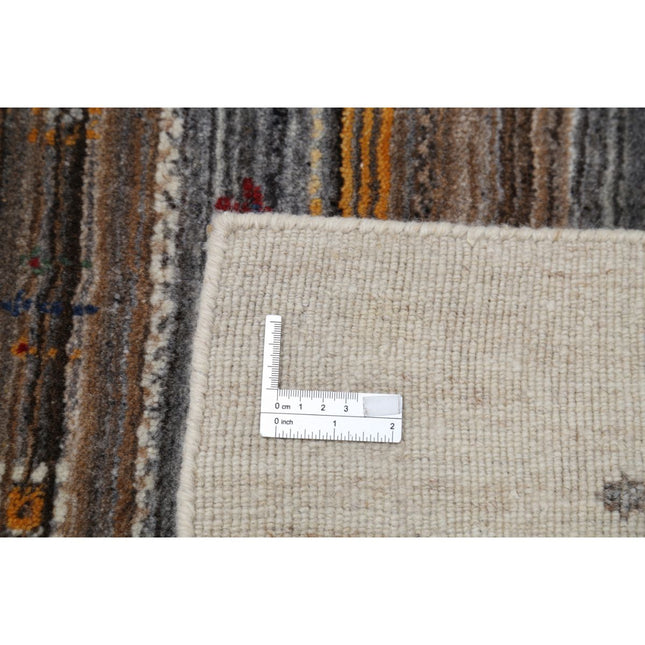 Modren 4' 0" X 5' 10" Wool Hand-Knotted Rug 4' 0" X 5' 10" (122 X 178) / Ivory / Brown