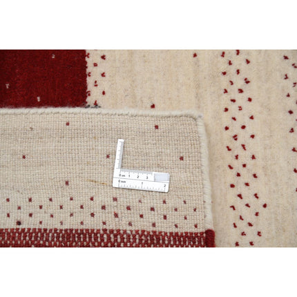 Modren 4' 9" X 6' 6" Wool Hand-Knotted Rug 4' 9" X 6' 6" (145 X 198) / Ivory / Red