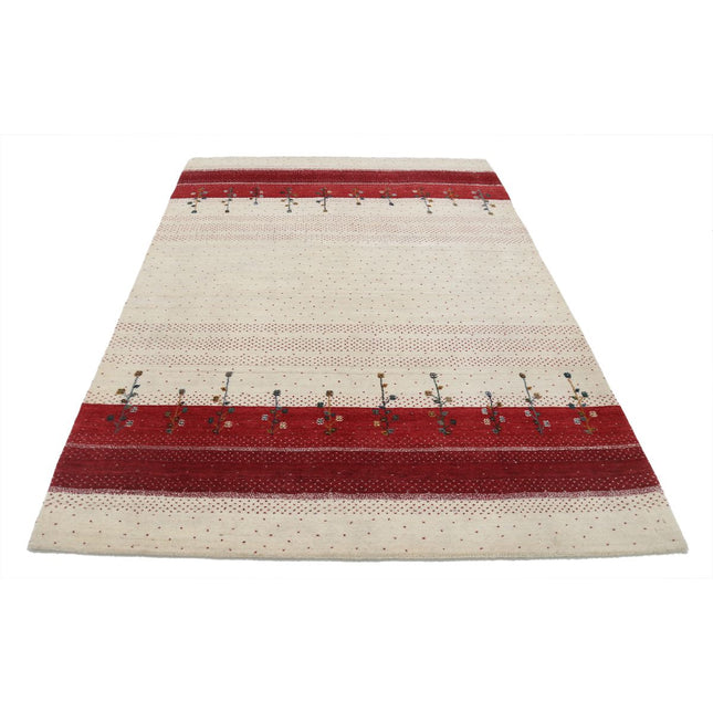 Modren 5' 4" X 7' 8" Wool Hand-Knotted Rug 5' 4" X 7' 8" (163 X 234) / Ivory / Red