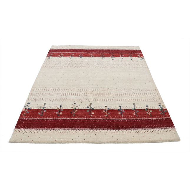 Modren 4' 9" X 6' 6" Wool Hand-Knotted Rug 4' 9" X 6' 6" (145 X 198) / Ivory / Red