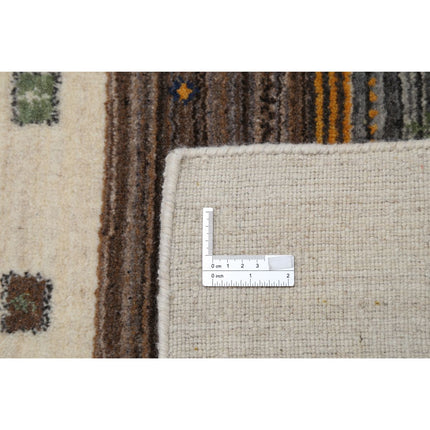 Modren 5' 8" X 7' 11" Wool Hand-Knotted Rug 5' 8" X 7' 11" (173 X 241) / Ivory / Brown