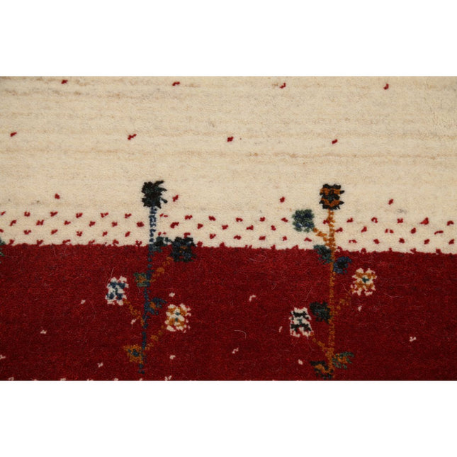 Modren 5' 4" X 7' 5" Wool Hand-Knotted Rug 5' 4" X 7' 5" (163 X 226) / Ivory / Red