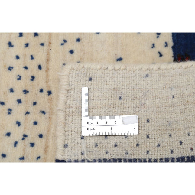 Modren 2' 9" X 3' 11" Wool Hand-Knotted Rug 2' 9" X 3' 11" (84 X 119) / Ivory / Blue