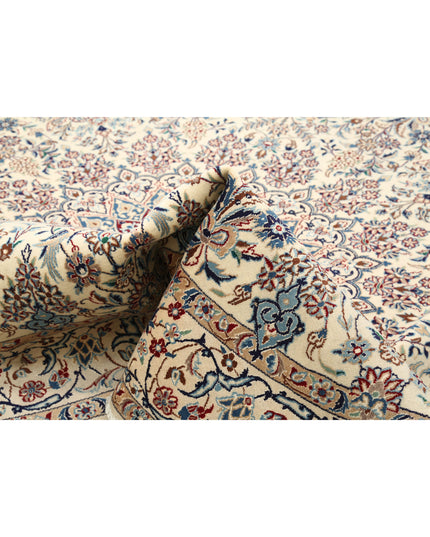Nain 9' 5" X 9' 8" Hand Knotted Wool Rug 9' 5" X 9' 8" (287 X 295) / Ivory / Wool