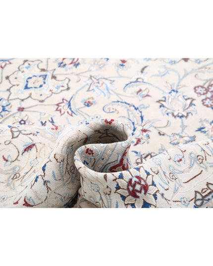 Nain 8' 8" X 11' 10" Hand Knotted Wool Rug 8' 8" X 11' 10" (264 X 361) / Ivory / Wool