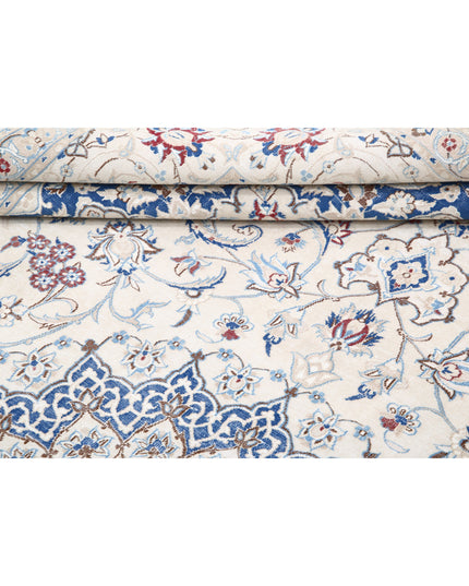 Nain 8' 8" X 11' 10" Hand Knotted Wool Rug 8' 8" X 11' 10" (264 X 361) / Ivory / Wool
