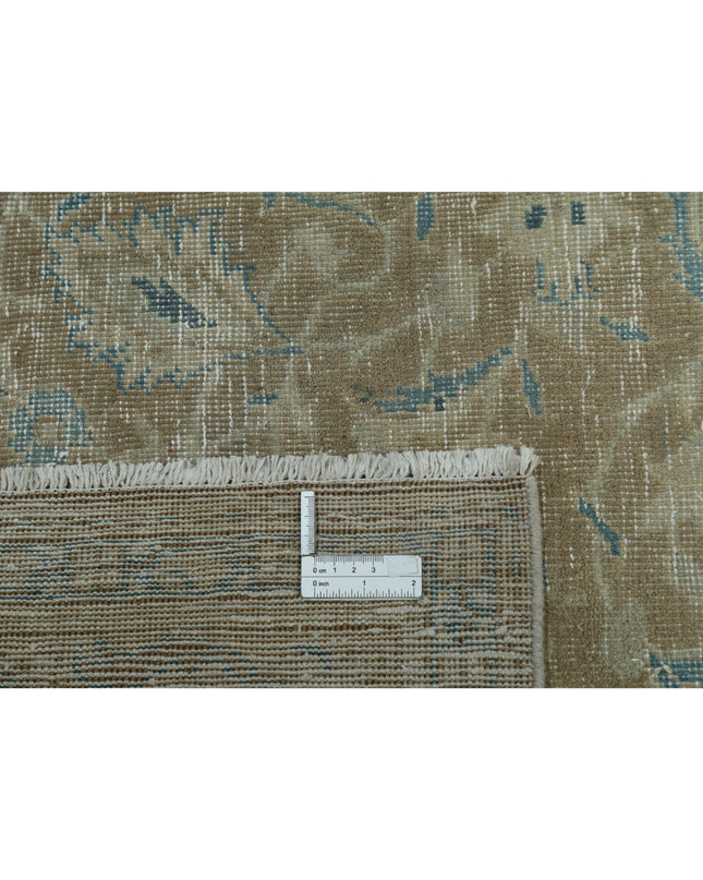 Nain 6' 7" X 10' 1" Hand Knotted Wool Rug 6' 7" X 10' 1" (201 X 307) / Taupe / Wool