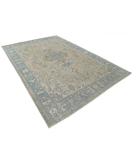Nain 7' 8" X 11' 2" Hand Knotted Wool Rug 7' 8" X 11' 2" (234 X 340) / Taupe / Wool