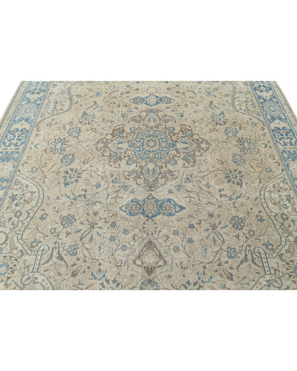 Nain 7' 8" X 11' 2" Hand Knotted Wool Rug 7' 8" X 11' 2" (234 X 340) / Taupe / Wool