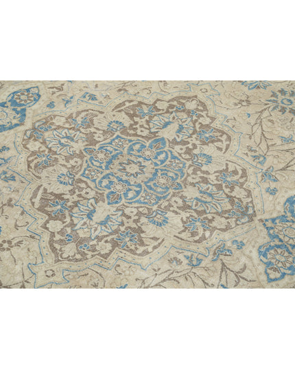 Nain 7' 8" X 11' 2" Hand Knotted Wool Rug 7' 8" X 11' 2" (234 X 340) / Taupe / Wool