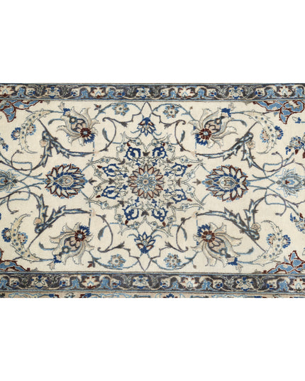 Nain 16' 3" X 25' 6" Hand Knotted Wool & Silk Rug 16' 3" X 25' 6" (495 X 777) / Ivory / Wool & Silk