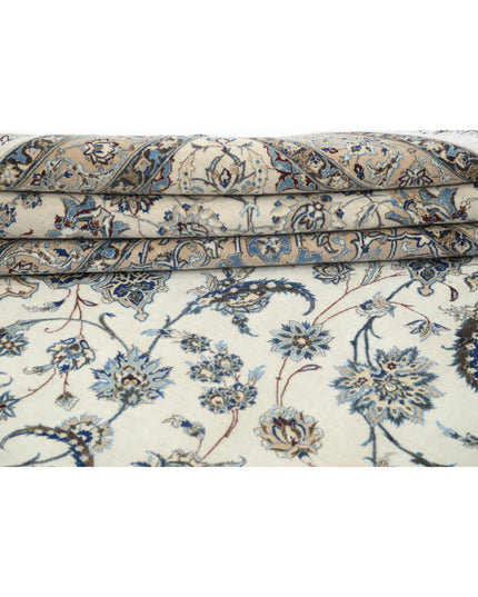 Nain 16' 3" X 25' 6" Hand Knotted Wool & Silk Rug 16' 3" X 25' 6" (495 X 777) / Ivory / Wool & Silk