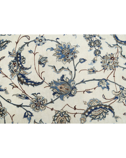 Nain 16' 3" X 25' 6" Hand Knotted Wool & Silk Rug 16' 3" X 25' 6" (495 X 777) / Ivory / Wool & Silk