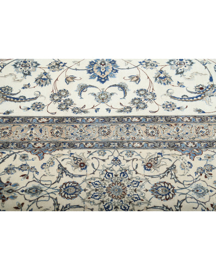 Nain 16' 3" X 25' 6" Hand Knotted Wool & Silk Rug 16' 3" X 25' 6" (495 X 777) / Ivory / Wool & Silk