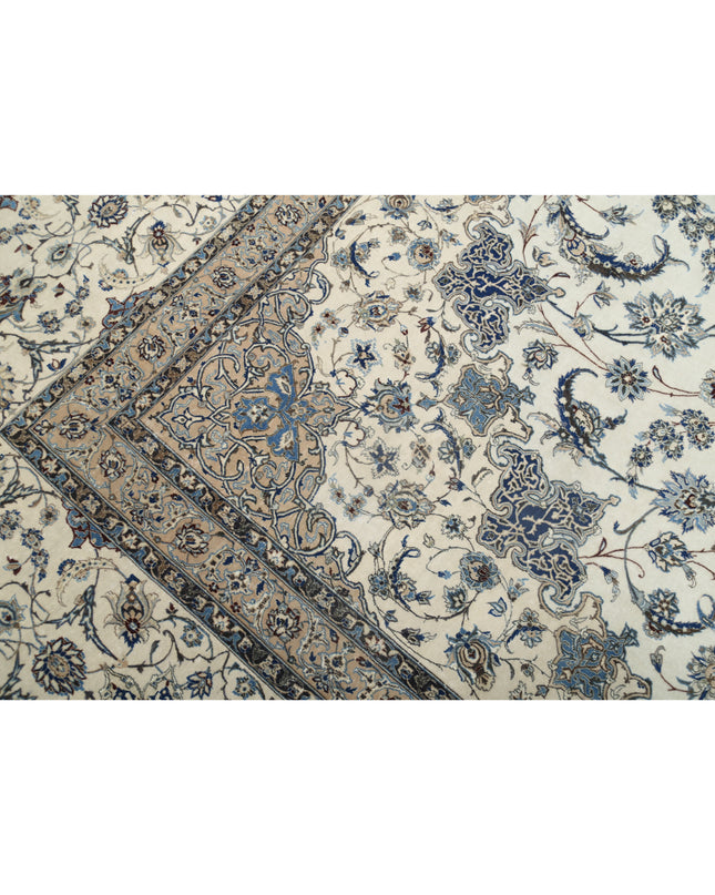Nain 16' 3" X 25' 6" Hand Knotted Wool & Silk Rug 16' 3" X 25' 6" (495 X 777) / Ivory / Wool & Silk