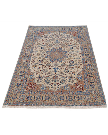 Nain 3' 7" X 5' 6" Hand Knotted Wool & Silk Rug 3' 7" X 5' 6" (109 X 168) / Ivory / Wool & Silk
