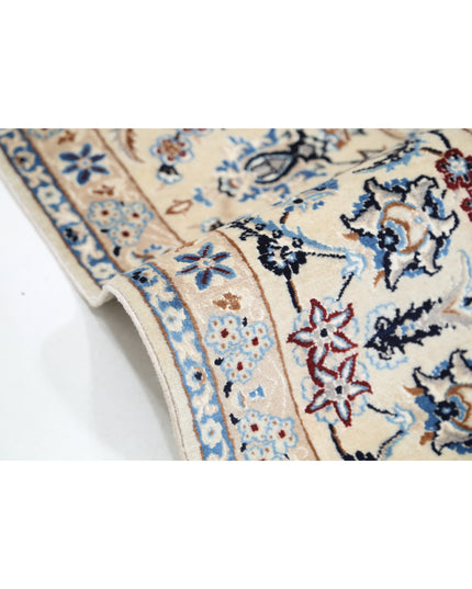 Nain 8' 0" X 9' 5" Hand Knotted Wool & Silk Rug 8' 0" X 9' 5" (244 X 287) / Ivory / Wool & Silk