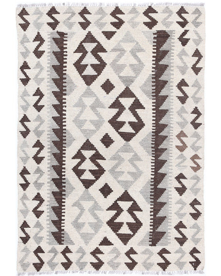 Natural Kilim 2' 9" X 3' 10" Hand Knotted Wool Kilim 2' 9" X 3' 10" (84 X 117) / Ivory / Wool